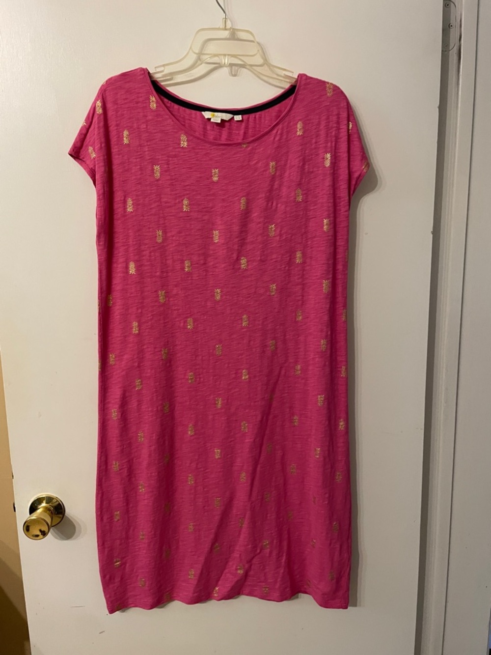 Boden Hot Pink Short Sleeve Shift Dress with Gold Pineapple Print